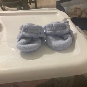 Zutano fleece booties